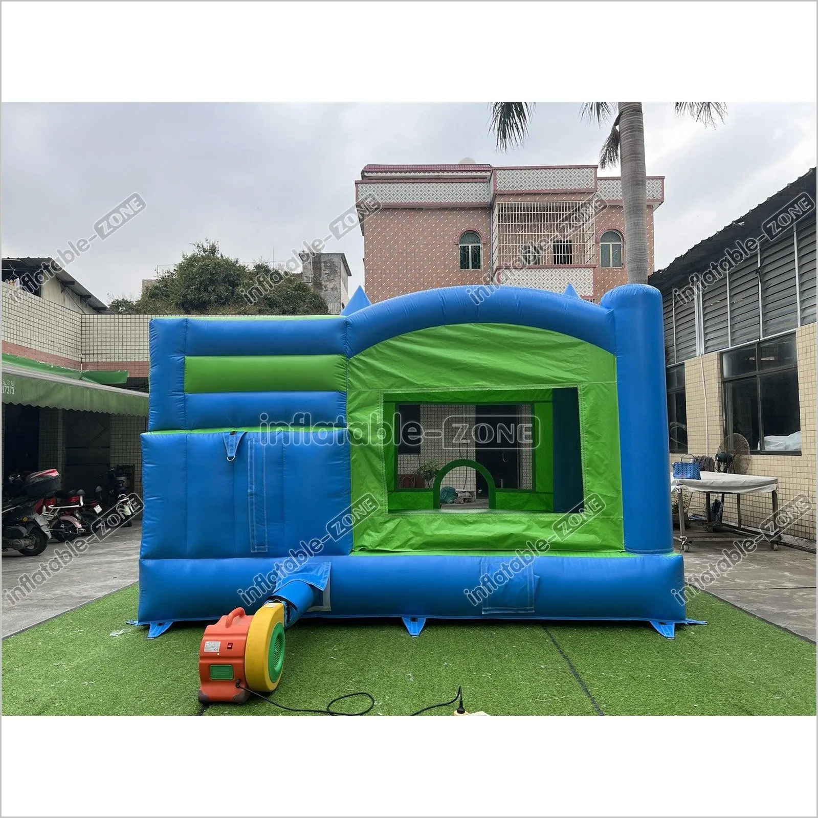 Inflatable Bouncy Castles Green Jumping Castle Indoor Bouncy House